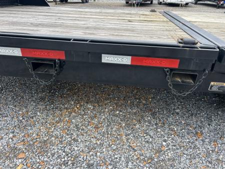 Used 2023 MAXXD 83" X 24' 16k Gooseneck Tilt Trailer