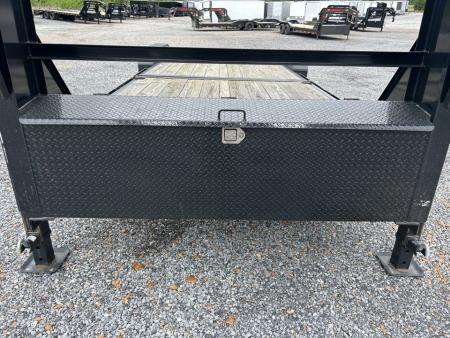 Used 2023 MAXXD 83" X 24' 16k Gooseneck Tilt Trailer