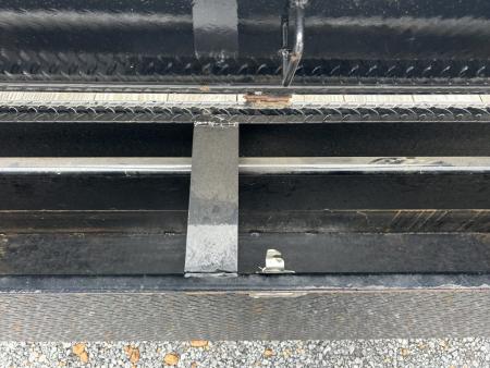 Used 2023 MAXXD 83" X 24' 16k Gooseneck Tilt Trailer