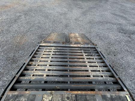 Used 2020 Load Trail 102"X30' 40K GVWR Gooseneck Flatbed Trailer