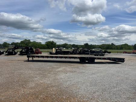 Used 2023 RawMaxx 102"X40' 22K GVWR Gooseneck Flatbed Trailer