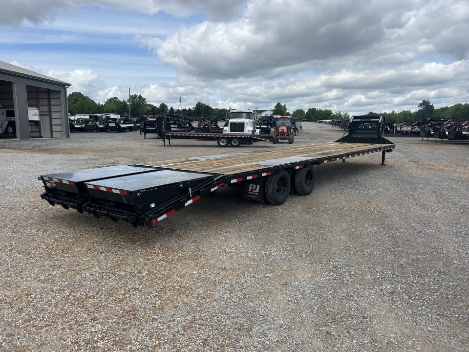 Used 2024 PJ 102"X40' 25K GVWR Gooseneck Flatbed Trailer