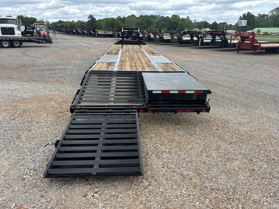 Used 2024 PJ 102"X40' 25K GVWR Gooseneck Flatbed Trailer