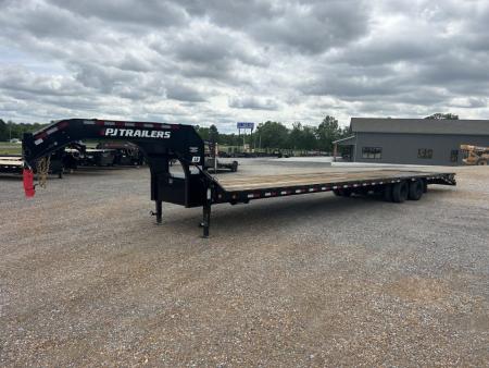 Used 2024 PJ 102 X40' 25K GVWR Gooseneck Flatbed Trailer