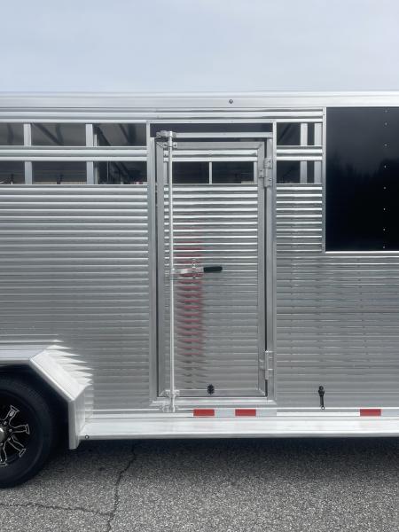 New 2027 Sundowner RANCHER EXP-24' Stock / Stock Combo Trailer