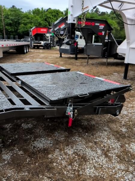 New 2027 MAXX-D H9X 22K Equipment Trailer