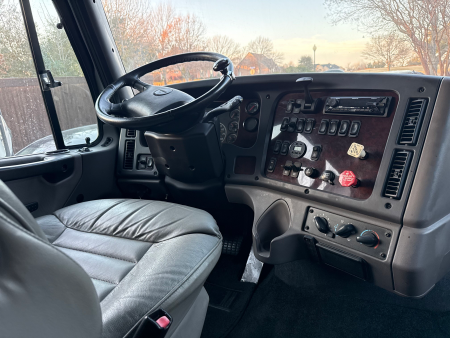Used 2009 Renegade 14' Single Axle Toter