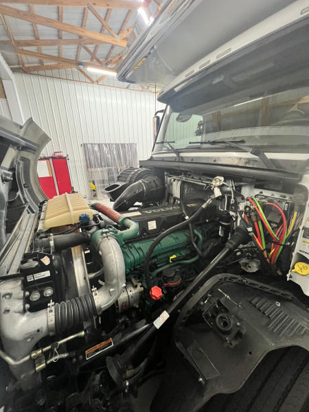 Used 2009 Renegade 14' Single Axle Toter