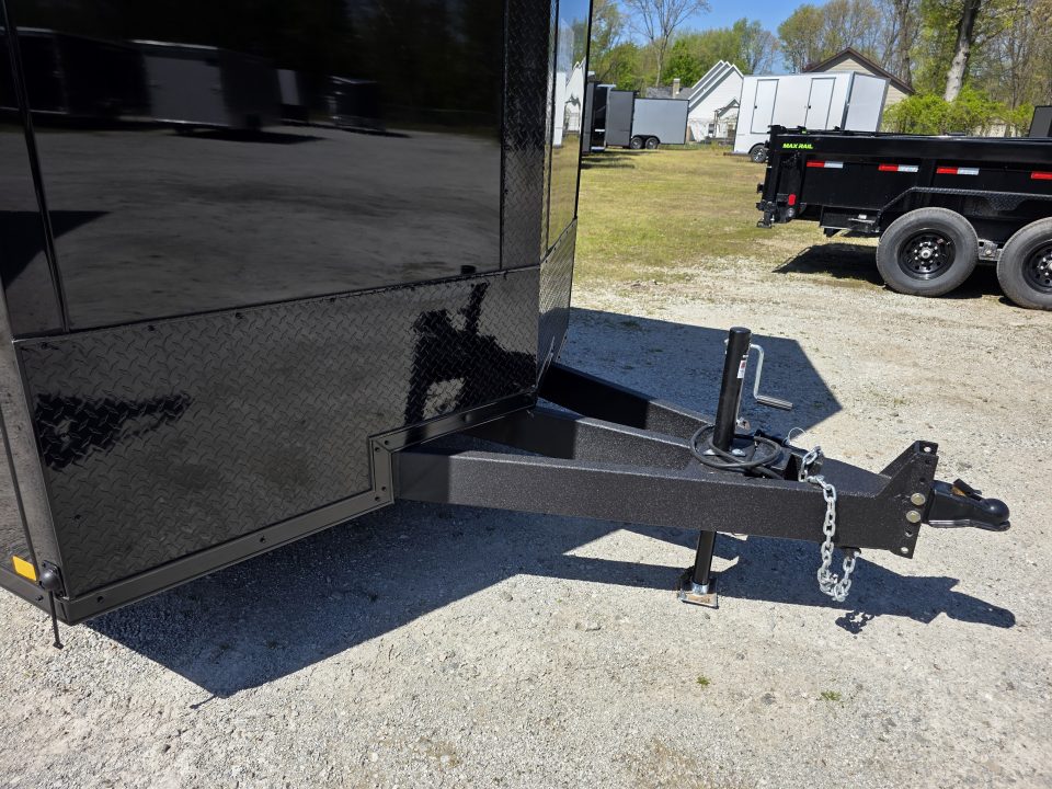 New 2026 Formula Trailers 8.5X24 SCREWLESS EXTERIOR BLACKOUT 7' INSIDE 10K GVWR Cargo / Enclosed Trailer