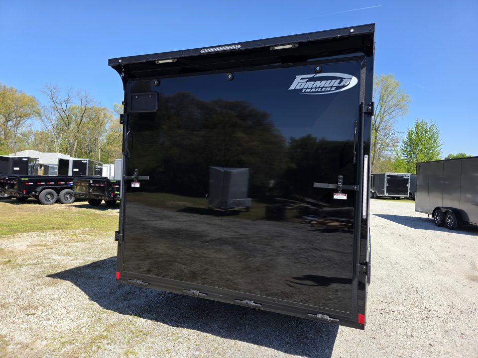New 2026 Formula Trailers 8.5X24 SCREWLESS EXTERIOR BLACKOUT 7' INSIDE 10K GVWR Cargo / Enclosed Trailer