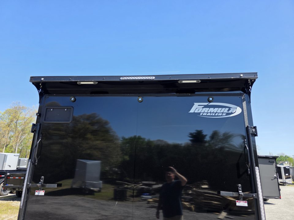 New 2026 Formula Trailers 8.5X24 SCREWLESS EXTERIOR BLACKOUT 7' INSIDE 10K GVWR Cargo / Enclosed Trailer