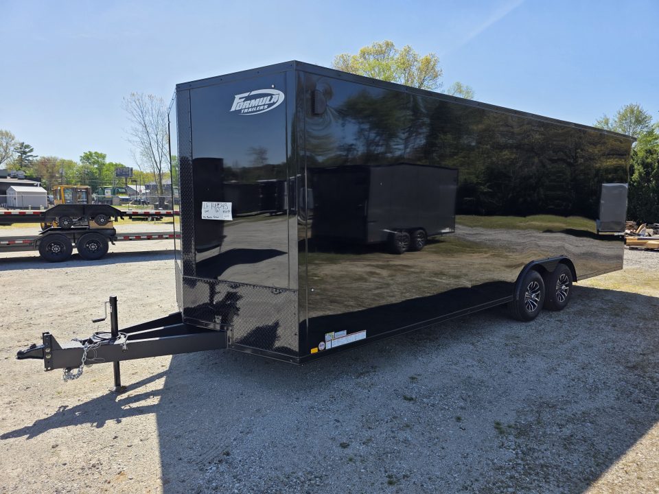 New 2026 Formula Trailers 8.5X24 SCREWLESS EXTERIOR BLACKOUT 7' INSIDE 10K GVWR Cargo / Enclosed Trailer