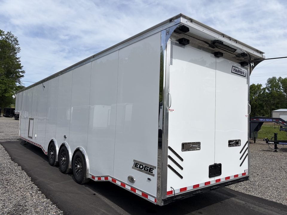 New 2026 Haulmark 44 Gooseneck Bathroom, PolyCor Interior & Exterior, 21K GVWR, Air Prep, Awning, A/C, Landing Light PKG, Hyd. Tongue Jack