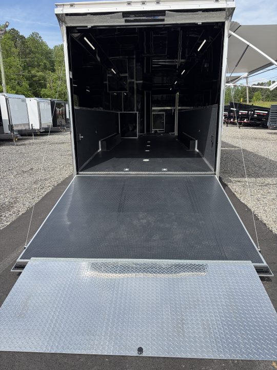 New 2026 Haulmark 44 Gooseneck Bathroom, PolyCor Interior & Exterior, 21K GVWR, Air Prep, Awning, A/C, Landing Light PKG, Hyd. Tongue Jack