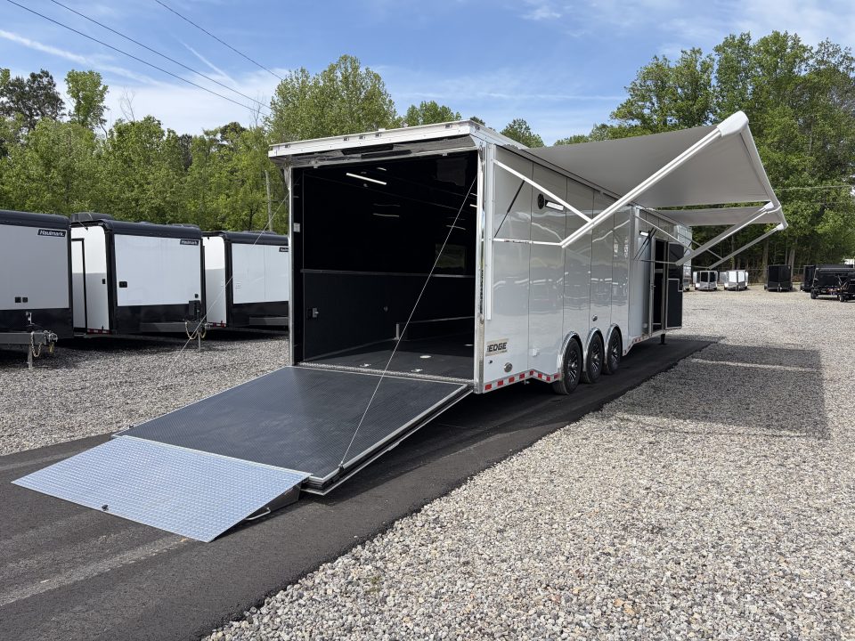 New 2026 Haulmark 44 Gooseneck Bathroom, PolyCor Interior & Exterior, 21K GVWR, Air Prep, Awning, A/C, Landing Light PKG, Hyd. Tongue Jack