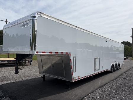 New 2026 Haulmark 44 Gooseneck Bathroom, PolyCor Interior & Exterior, 21K GVWR, Air Prep, Awning, A/C, Landing Light PKG, Hyd. Tongue Jack