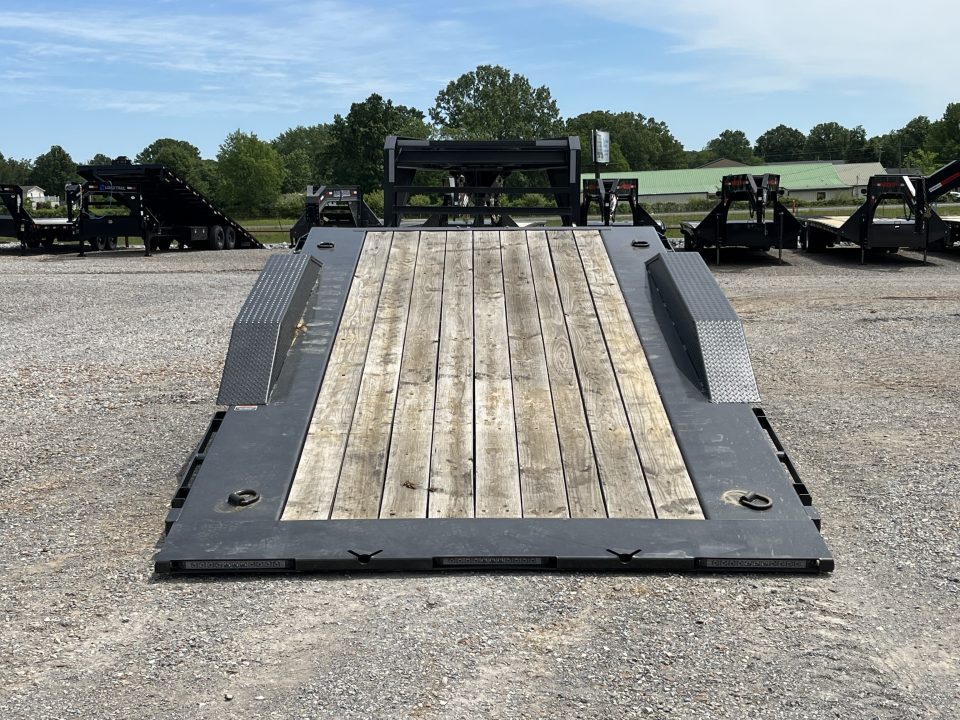 Used 2024 Load Trail Gooseneck Tilt Trailer | 102" x 26' | 20K