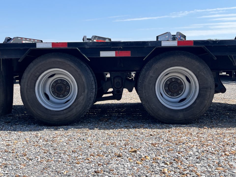 Used 2023 Load Trail 102"x30' 22k Gooseneck Flatbed Trailer