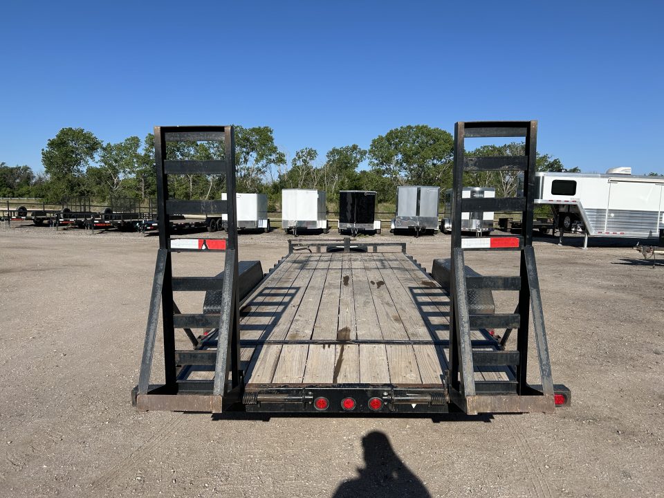 Used 2009 PJ Trailers 83x20 Equipment Trailer