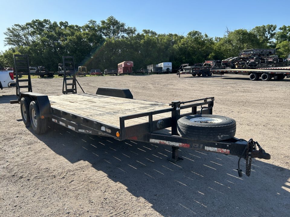 Used 2009 PJ Trailers 83x20 Equipment Trailer
