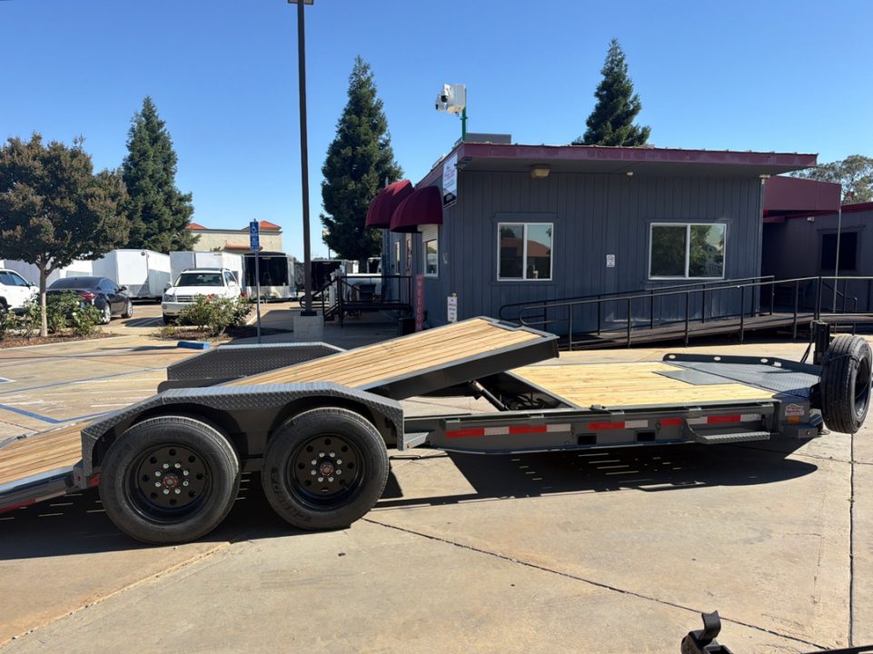 New 2026 Diamond C Trailers HDT208L22X80 6.5FT X 22FT 18K GVW Equipment Trailer