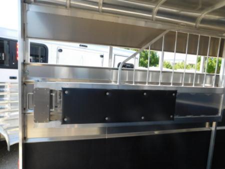 New 2026 Maverick Trailers 3H Lite Horse Trailer