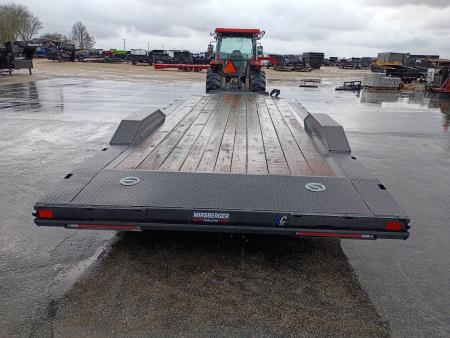 New 2026 Diamond C Trailers GTF206L 20X83