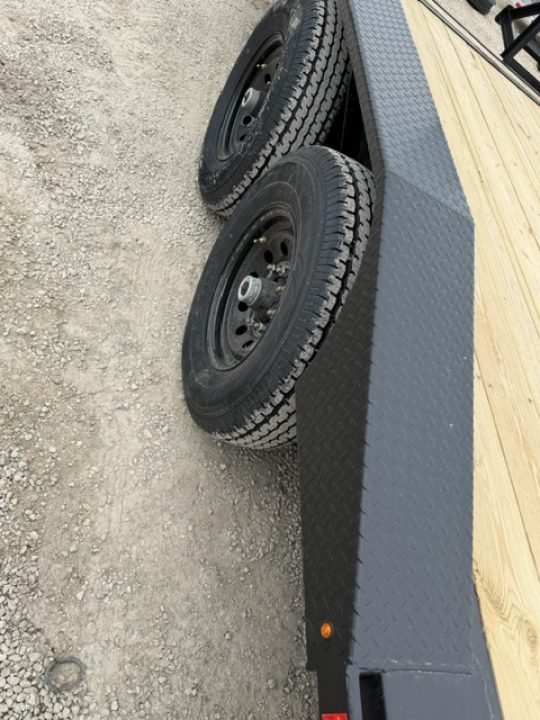 New 2026 Canada Trailers 20ft With Drive over fenders