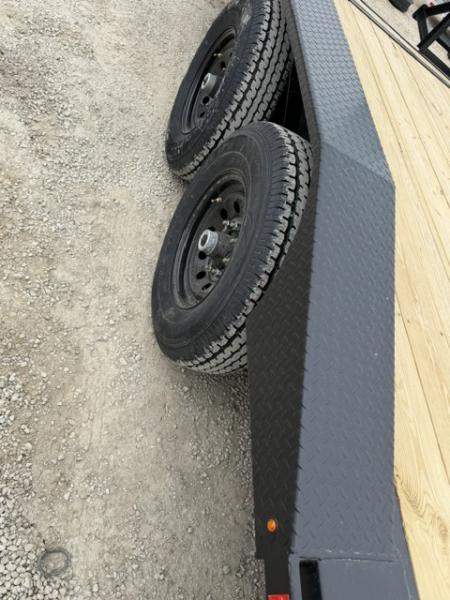 New 2026 Canada Trailers 20ft With Drive over fenders