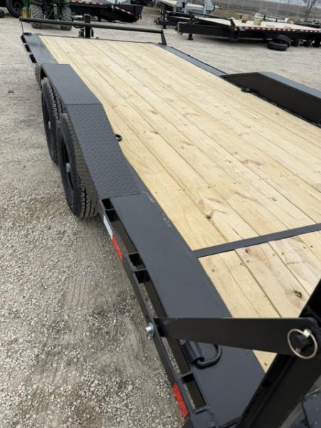 New 2026 Canada Trailers 20ft With Drive over fenders