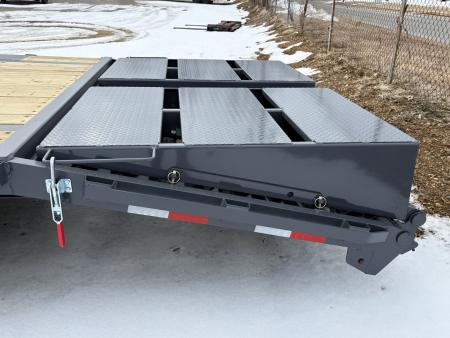 New 2026 Down 2 Earth Trailers 25' 15.5K Gooseneck Flatbed w/ 5' Dove and Real Steel Ramps