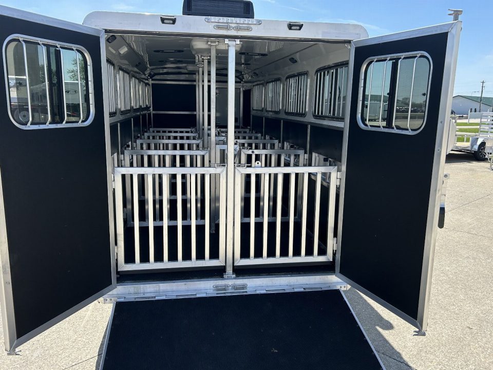 New 2026 Shadow 10 Pen Supreme Gooseneck Show Stock Trailer