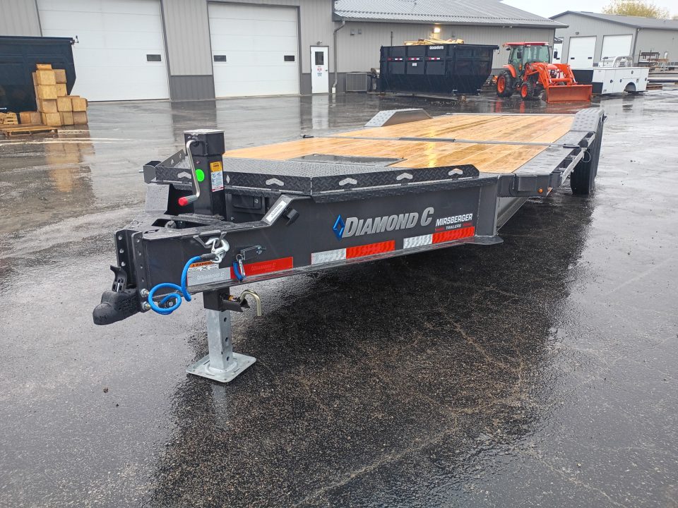 New 2026 Diamond C Trailers HXD207 24X102