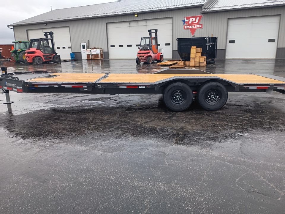 New 2026 Diamond C Trailers HXD207 24X102