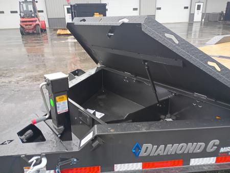 New 2026 Diamond C Trailers HXD207 24X102