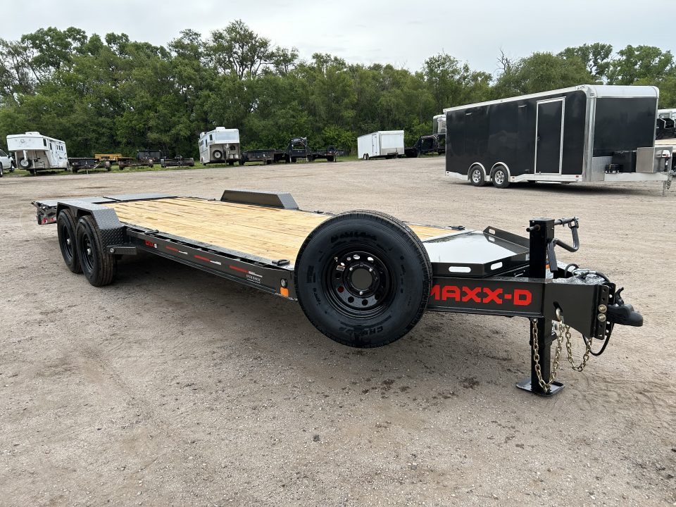 New 2026 MAXX-D EHX 83x22 Equipment Trailer