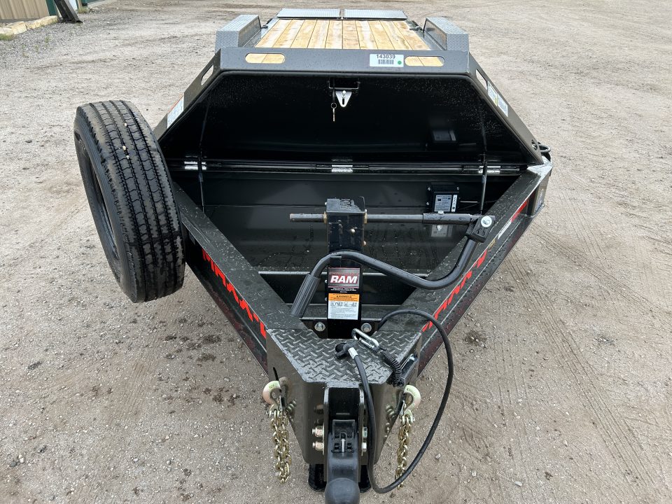 New 2026 MAXX-D EHX 83x22 Equipment Trailer