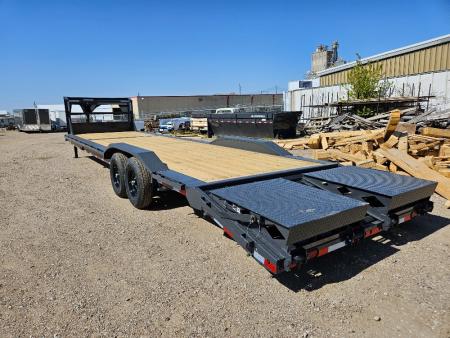 New 2026 Lamar Trailers 102 x32 GOOSENECK Car Hauler