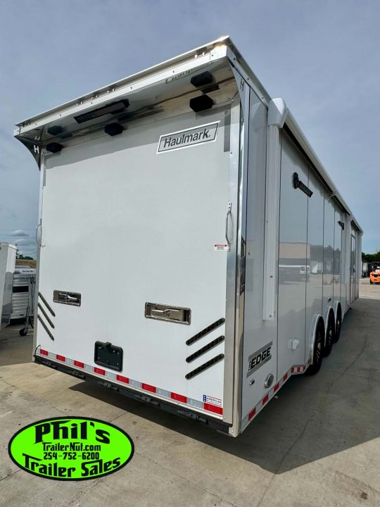 New 2026 Haulmark 8.5X44 GOOSENECK BATHROOM PACKAGE 2 ELECTRIC AWNINGS & AIRLINES! Car / Racing Trailer