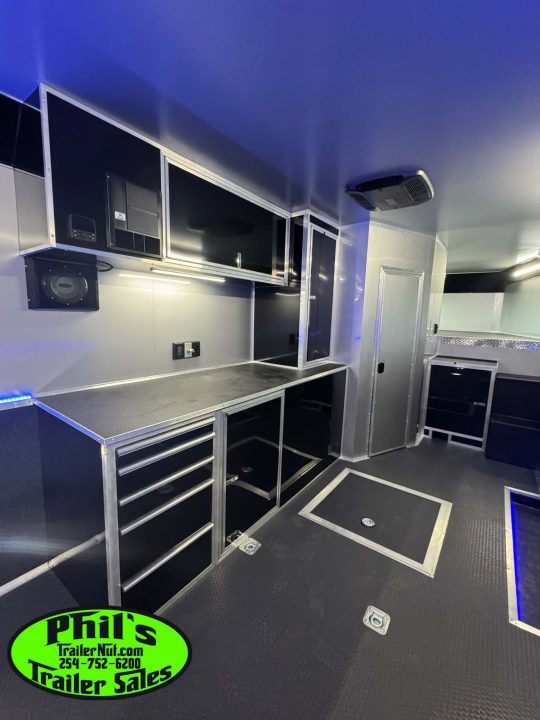 New 2026 Haulmark 8.5X44 GOOSENECK BATHROOM PACKAGE 2 ELECTRIC AWNINGS & AIRLINES! Car / Racing Trailer