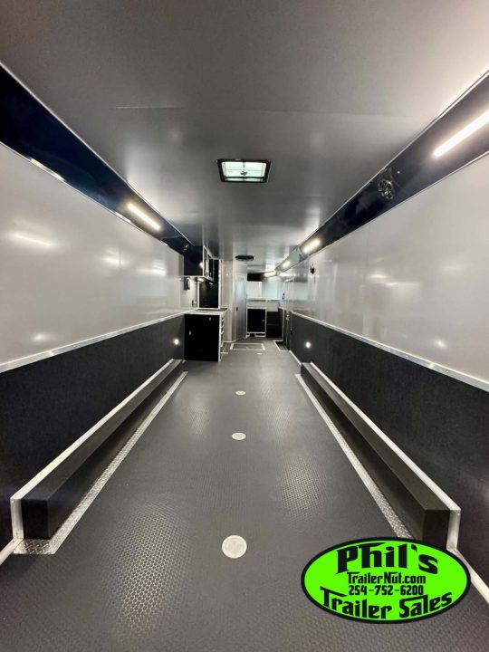 New 2026 Haulmark 8.5X44 GOOSENECK BATHROOM PACKAGE 2 ELECTRIC AWNINGS & AIRLINES! Car / Racing Trailer