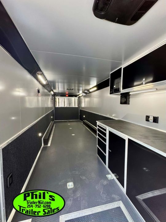 New 2026 Haulmark 8.5X44 GOOSENECK BATHROOM PACKAGE 2 ELECTRIC AWNINGS & AIRLINES! Car / Racing Trailer