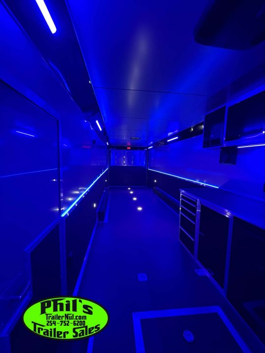 New 2026 Haulmark 8.5X44 GOOSENECK BATHROOM PACKAGE 2 ELECTRIC AWNINGS & AIRLINES! Car / Racing Trailer