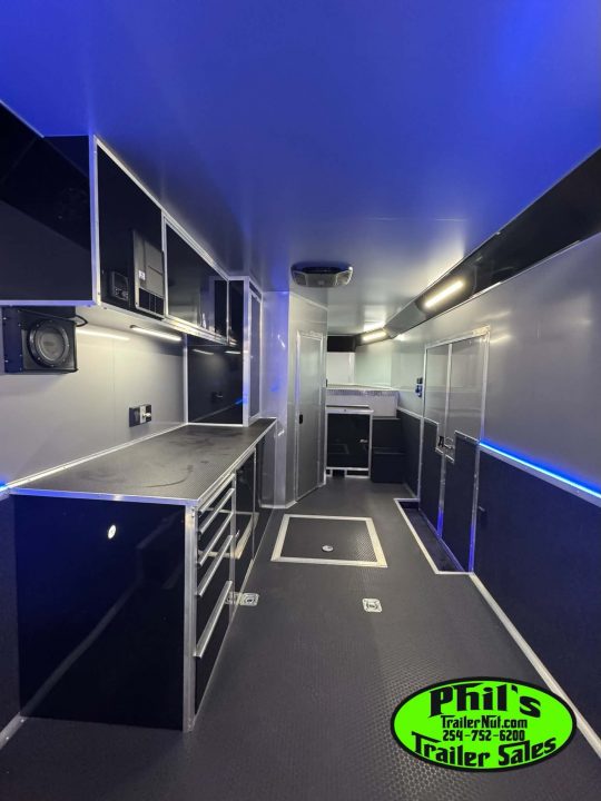 New 2026 Haulmark 8.5X44 GOOSENECK BATHROOM PACKAGE 2 ELECTRIC AWNINGS & AIRLINES! Car / Racing Trailer