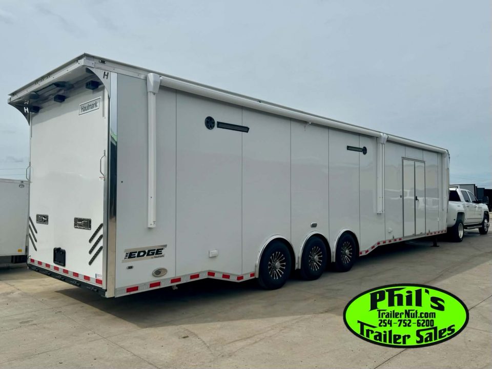 New 2026 Haulmark 8.5X44 GOOSENECK BATHROOM PACKAGE 2 ELECTRIC AWNINGS & AIRLINES! Car / Racing Trailer