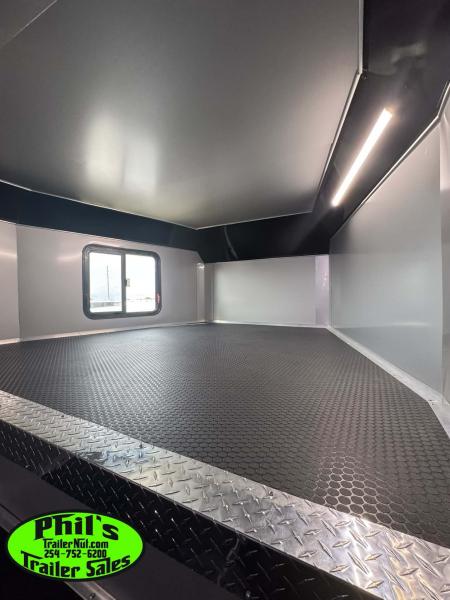 New 2026 Haulmark 8.5X44 GOOSENECK BATHROOM PACKAGE 2 ELECTRIC AWNINGS & AIRLINES! Car / Racing Trailer