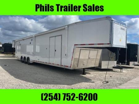 New 2026 Haulmark 8.5X44 GOOSENECK BATHROOM PACKAGE 2 ELECTRIC AWNINGS & AIRLINES! Car / Racing Trailer