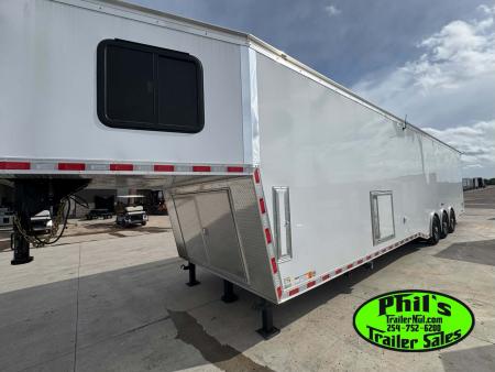 New 2026 Haulmark 8.5X44 GOOSENECK BATHROOM PACKAGE 2 ELECTRIC AWNINGS & AIRLINES! Car / Racing Trailer