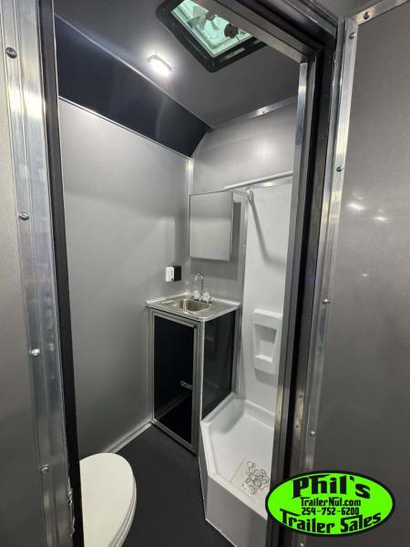New 2026 Haulmark 8.5X44 GOOSENECK BATHROOM PACKAGE 2 ELECTRIC AWNINGS & AIRLINES! Car / Racing Trailer