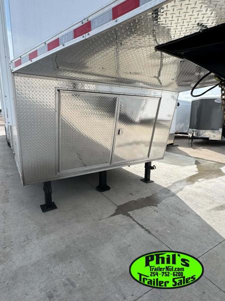 New 2026 Haulmark 8.5X44 GOOSENECK BATHROOM PACKAGE 2 ELECTRIC AWNINGS & AIRLINES! Car / Racing Trailer